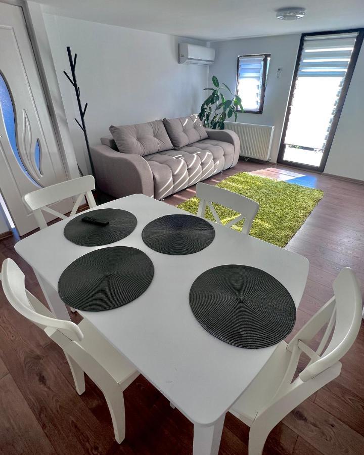 קלוז'-נאפוקה Lovely Loft מראה חיצוני תמונה